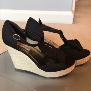 Steve Madden Brown Satin Wedges